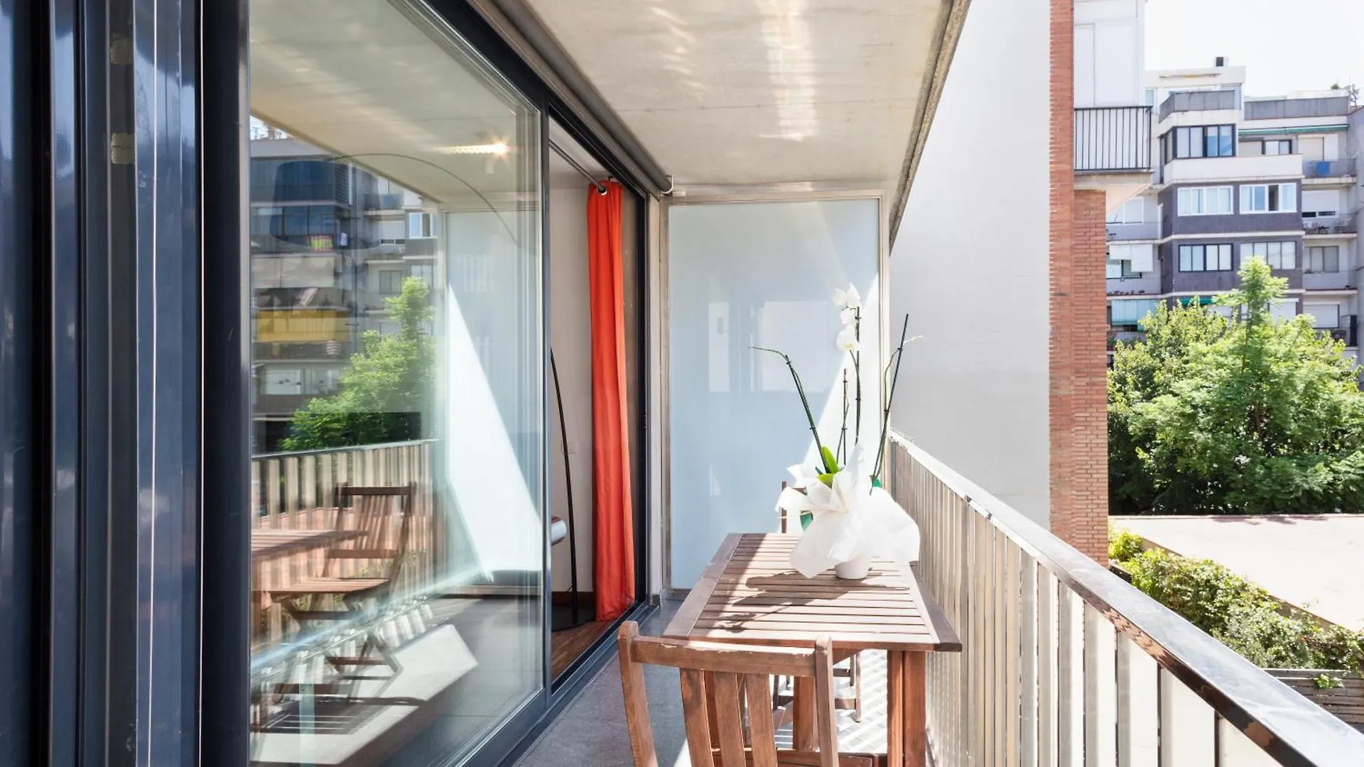 My Space Emirates - Executive Apartments With Private Balcony Barcelone 0*,  Espagne